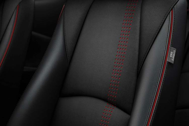 Tại thị trường Nhật Bản, giá xe Mazda2 2024 dao động từ 1.548.800 - 2.622.400 Yên (khoảng 254 - 430 triệu đồng). So với phiên bản cũ, giá xe đã tăng khá mạnh. Xe dự kiến sẽ được bán ra thị trường Nhật Bản vào tháng 12 năm nay.