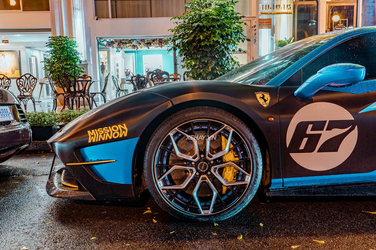 Từ đó, Ferrari 488 GTB bản độ này đạt được mức công suất ấn tượng lên đến 756 mã lực (tăng 95 mã lực) và mô-men xoắn cực đại 877 Nm (tăng 117 Nm), đồng thời rút ngắn thời gian tăng tốc từ 0-100 km/h xuống chỉ còn 2,8 giây (nhanh hơn 0,2 giây so với thông số của Ferrari).