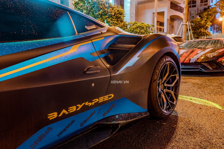 Mảnh ghép hoàn hảo cho bản độ Ferrari 488 GTB này chính là bộ mâm Brixton Forged PF10. Tạo hình của bộ mâm Brixton Forged PF10 gây ấn tượng với sự gân guốc và được chia làm 5 chấu kép sắc sảo, kết hợp cùng bộ lốp xe cao cấp Pirelli P Zero.