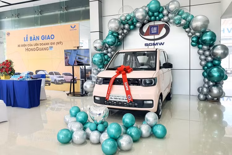 Dù là mẫu xe tiên phong mở đầu phân khúc xe điện mini tại Việt Nam nhưng HongGuang MiniEV lại mang mác xe Trung Quốc khiến nhiều người dùng khá e ngại khi xuống tiền.