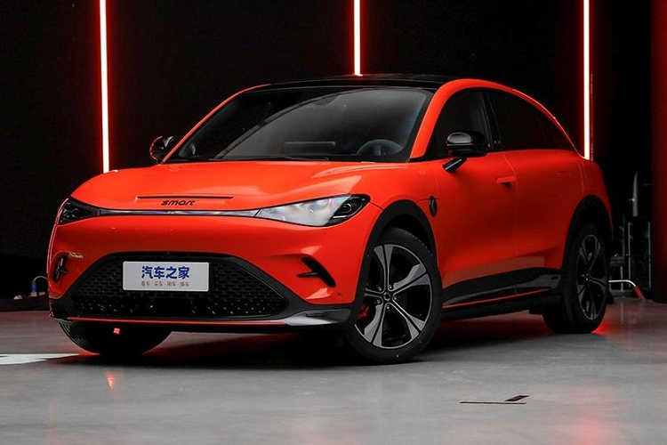 Thừa thắng xông lên, mới đây, Smart Automobile đã giới thiệu 1 sản phẩm tiếp theo ngay trước thềm khai mạc triển lãm ô tô Thượng Hải 2023, đó là chiếc xe Smart #3, vẫn là phân khúc crossover SUV nhỏ gọn chạy bằng điện, nhưng liên doanh Mercedes-Benz và Geely đã mang đến nhiều sự thú vị hơn cho xe điện Smart #3 2023.