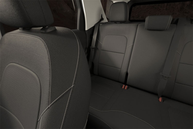 Hộp số trên phiên bản Trung Quốc cũng được cho là sẽ có sự khác biệt, Bronco tại Trung Quốc sẽ sử dụng hộp số tự động 8 cấp thay vì hộp số tự động 10 cấp của Mỹ và không có tùy chọn số tay.