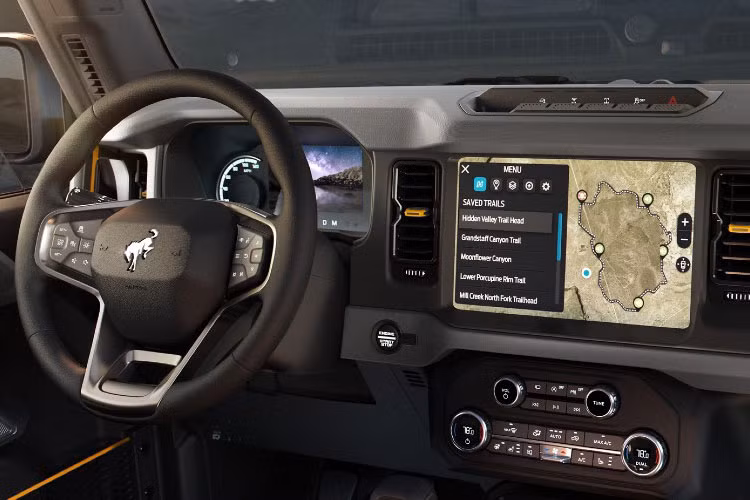 Bronco dành cho Trung Quốc sẽ được trang bị động cơ tăng áp 2,3 lít do liên doanh Changan Ford sản xuất trong nước. Động cơ tạo ra công suất 271 mã lực và mô-men xoắn 455 Nm, thấp hơn 29 mã lực so với mẫu xe tiêu chuẩn Hoa Kỳ với động cơ 2.3L EcoBoost.