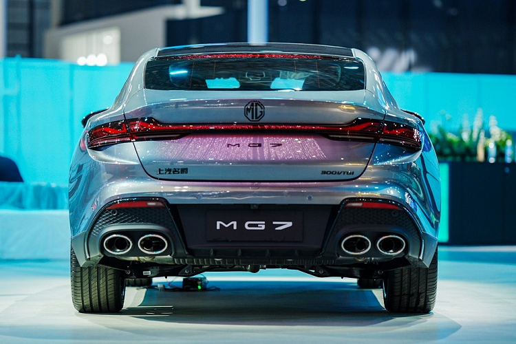 Theo tin đồn, sau khi kết thúc thỏa thuận hợp tác với Tan Chong Motor từ cuối tháng 6 năm nay, tập đoàn xe Trung Quốc SAIC sẽ trực tiếp phân phối xe MG tại Việt Nam. Điều này có thể giúp danh mục sản phẩm của thương hiệu MG ở Việt Nam có thêm những cái tên mới như MG7.