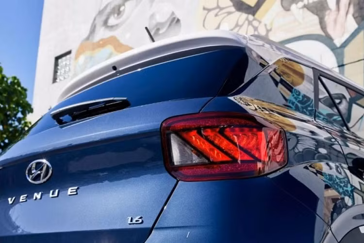 Ngoài những thay đổi kể trên, mẫu xe crossover Hyundai Venue 2023 giá rẻ sẽ vẫn tiếp tục duy trì động cơ giống như bản tiền nhiệm đang bán ra tại thị trường Úc.