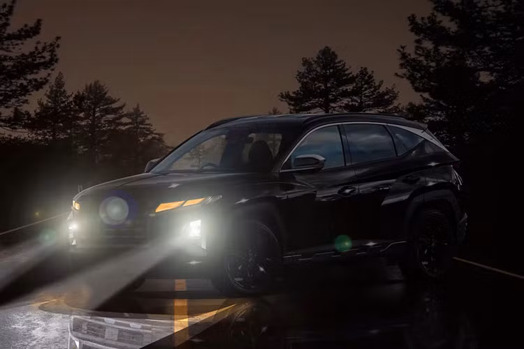 Tuy nhiên, có thể đây là biến thể Hyundai Tucson thế hệ mới dành riêng cho thị trường Trung Quốc - nơi nhu cầu ngoại hình cùng mức giá dễ tiếp cận được đặt hàng đầu.