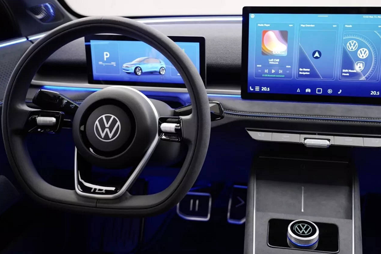 Khoang cabin của Volkswagen ID.2all chạy điện chỉ đủ chỗ cho 2 hàng ghế. Ở trạng thái bình thường, khu vực chứa hành lý có thể tích 440 lít nhưng sẽ tăng lên đến 1.330 lít nếu gập hàng ghế thứ 2 lại. Trong trường hợp cần chở đồ vật dài bất thường, chỉ việc hạ nốt ghế phụ phía trước xuống là sẽ có không gian với chiều dài lên đến 2.200 mm.