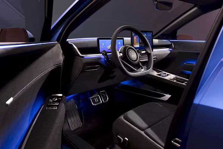 Giao diện của những màn hình này có khả năng tùy biến để giống với những chiếc Volkswagen cổ điển ngày trước, gợi nhớ đến thời hoàng kim của các dòng Beetle hoặc Golf xa xưa.