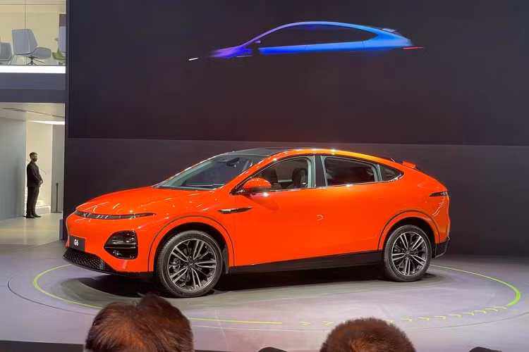 XPeng G6 sac 10 phut chay duoc 300 km, khoang 818 trieu dong-Hinh-2