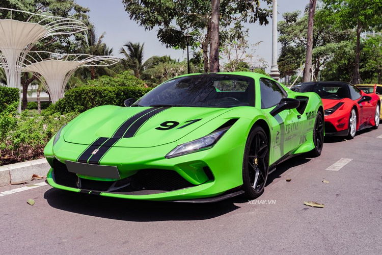 Ferrari F8 Spider hon 23 ty dau tien ve Viet Nam thay “ao moi”