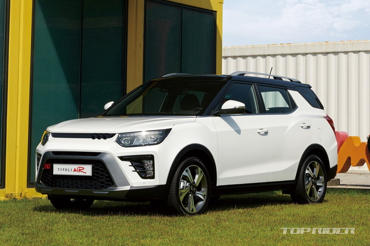 Trước đó, KG Mobility đã ký thỏa thuận hợp tác với Công ty Cổ phần Ô tô Kim Long Nam (Kim Long Motors) thuộc Tập đoàn Phương Trang (Futa Group). Theo thỏa thuận này, KG Mobility sẽ xuất khẩu 6 mẫu xe sang Việt Nam trong 2/2024 và 2025. Một trong số đó có KG Mobility Tivoli 2023 mới, dự kiến quay trở lại Việt Nam vào năm sau.