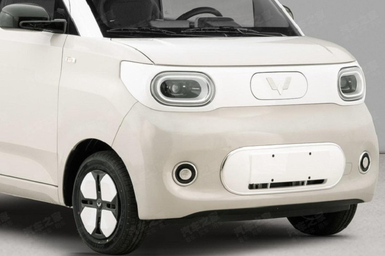 "Trái tim" của Wuling Hongguang Mini EV 2024 tại thị trường nội địa là mô-tơ điện có công suất tối đa 30 kW (khoảng 40 mã lực) và pin lithium-sắt-photphat (LFP). So với phiên bản Macaron cũ, xe mạnh hơn 10 kW (khoảng 14 mã lực).