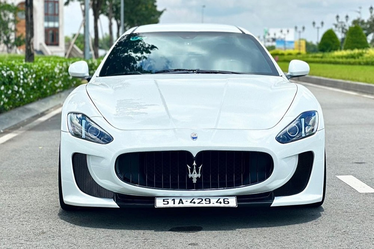 Maserati GranTurismo gia 2,5 ty cua dai gia so huu dan xe nghin ty