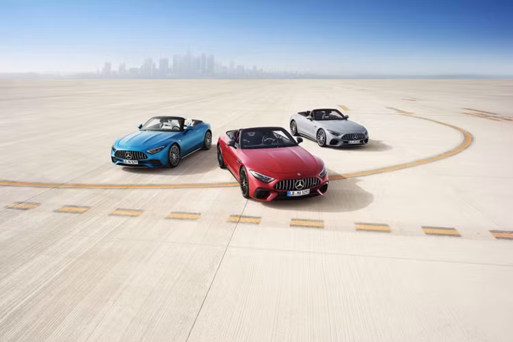 Với sự xuất hiện trở lại tại Việt Nam, AMG SL được kỳ vọng mang đến những thành công vượt bậc, đánh dấu một bước tiến bất ngờ cho thương hiệu AMG cũng như khởi động lại những dấu ấn huyền thoại của thương hiệu này trên đường đua.