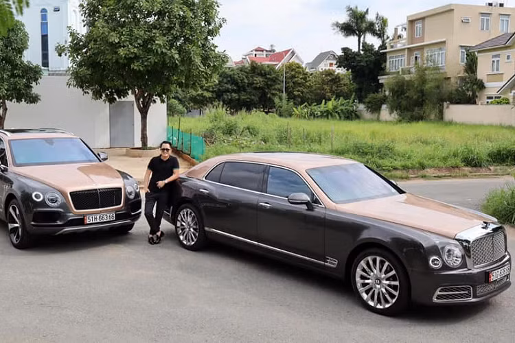Màu sơn này dường như giống hệt với chiếc xe siêu sang Bentley Mulsanne EWB của anh trước đó. Vì là một phiên bản đặc biệt nên Bentayga V8 sở hữu các chi tiết kẻ viền vàng như chìa khoá, logo và ký hiệu 1919 - 2019 để phân biệt với các phiên bản tiêu chuẩn.