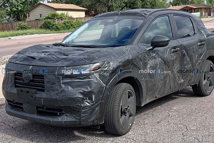 Về truyền động, mẫu xe SUV Nissan Kicks 2024 được kỳ vọng sẽ dùng công nghệ hybrid e-Power. Bản hybrid này có thể được nâng cấp thông số thay vì tiếp tục kết hợp động cơ 79 mã lực và mô-men xoắn 103 Nm với mô-tơ điện 129 mã lực và mô-men xoắn 280 Nm như hiện tại.