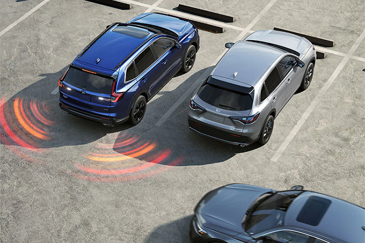 Theo tin đồn, Honda CR-V 2024 về Việt Nam sẽ có cả phiên bản hybrid và máy xăng tăng áp, tương tự xe ở Thái Lan. Xe sẽ tiếp tục được lắp ráp tại Việt Nam như thế hệ cũ.