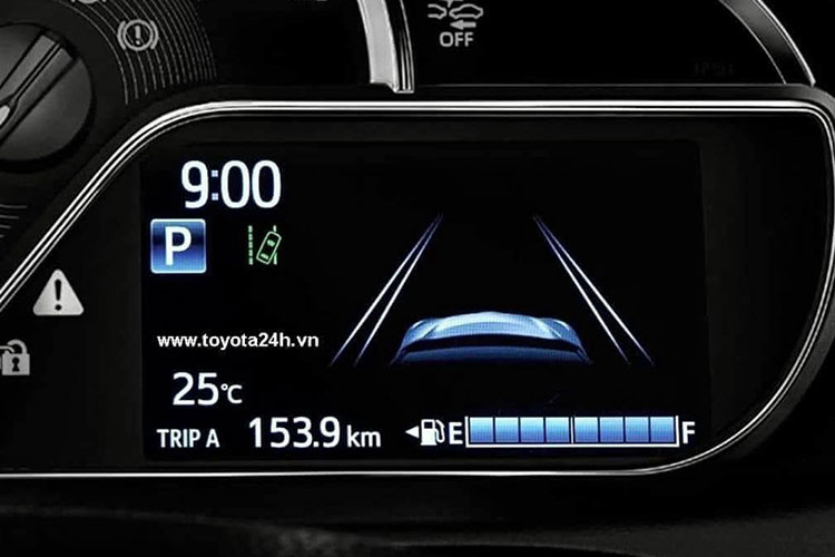 Chưa hết, mẫu sedan được mệnh danh "xe quốc dân" này còn có thêm hệ thống cảnh báo lệch làn đường LDA và hệ thống cảnh báo tiền va chạm PCS mới.