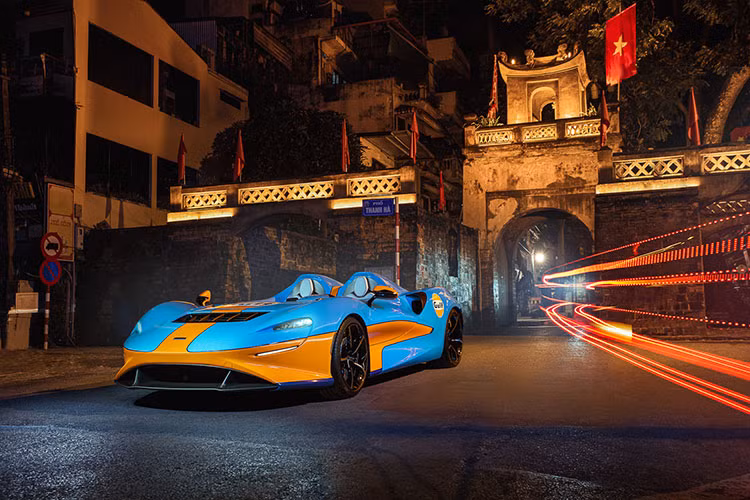 Ngay khi McLaren Elva xuất hiện tại Việt Nam, Minh Nhựa sẽ tạo ra 1 cột mốc mới cho mình cũng như các đại gia Việt khi tậu một chiếc hypercar không mui, điều mà thời tiết ở Việt Nam thường không ủng hộ cho các xe mui trần di chuyển, rất có thể Minh Nhựa phải tính phương án thủ sẵn vài cái ô để che cho mình và nội thất xe McLaren Elva không bị ướt nhẹp khi di chuyển trên đường phố Sài thành mà mưa bất chợt.