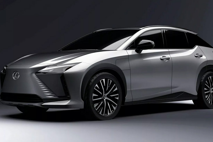 Vị Chủ tịch tương lai của tập đoàn Toyota cũng hé lộ thêm trong bài phỏng vấn: "Để đem đến những mẫu xe thuần điện thực sự hấp dẫn, chúng tôi sẽ cần phải cải cách toàn diện từ khâu sản xuất cho tới cách thức bán hàng và hơn hết là thay đổi tư duy ưu tiên loại hình sản phẩm này. Lexus sẽ chủ động dẫn dắt quá trình chuyển hóa đó".