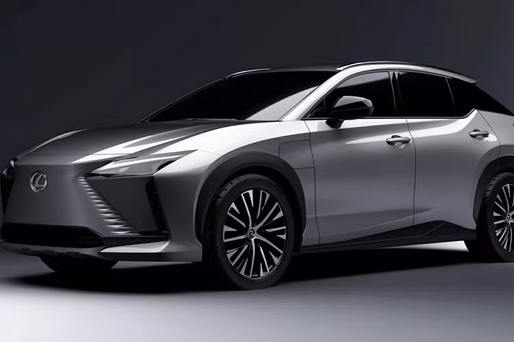 Vị Chủ tịch tương lai của tập đoàn Toyota cũng hé lộ thêm trong bài phỏng vấn: "Để đem đến những mẫu xe thuần điện thực sự hấp dẫn, chúng tôi sẽ cần phải cải cách toàn diện từ khâu sản xuất cho tới cách thức bán hàng và hơn hết là thay đổi tư duy ưu tiên loại hình sản phẩm này. Lexus sẽ chủ động dẫn dắt quá trình chuyển hóa đó".