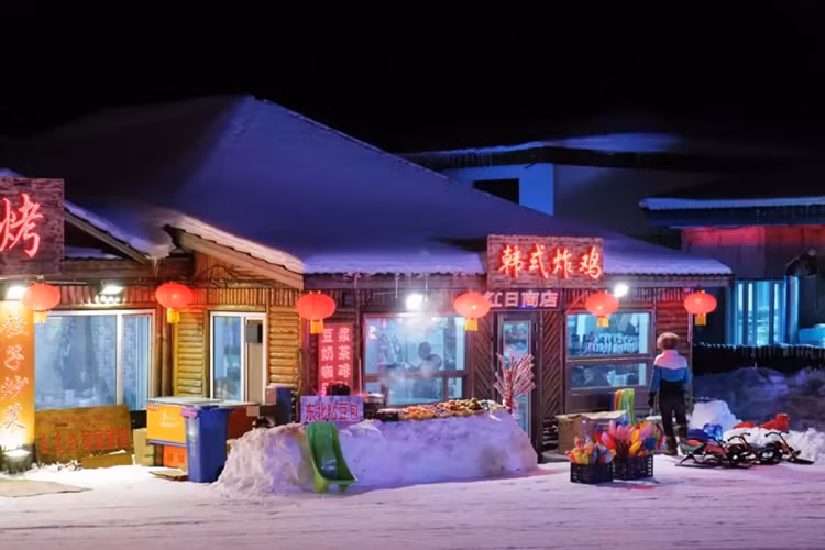 Khi chia sẻ sẽ lái xe Porsche 911 Dakar của mình đi phượt sa mạc Gobi trong ngày nhận bàn giao xe, trước sự chứng kiến của truyền thông, không ít người đã tỏ ra khâm phục người này.