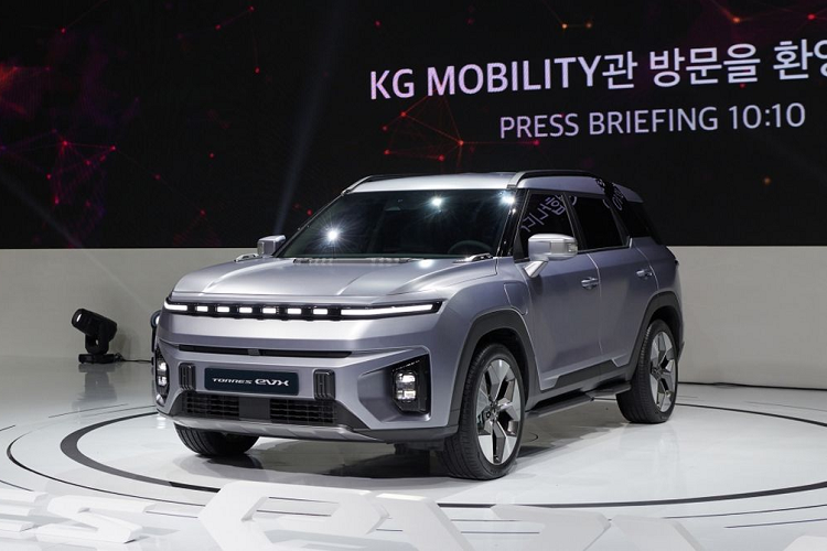 Dự kiến, doanh số của KG Mobility ở thị trường ôtô Việt Nam sẽ tăng lên 500.000 xe mỗi năm vào năm 2025. Dải sản phẩm hiện có của KG Mobility gồm: Tivoli, Koranto, Rexton, Rexton Sports và Torres.