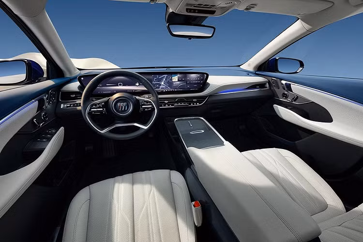 Ngoài ra, chiếc sedan cỡ trung này còn có màu xanh hoàng gia độc quyền, trang trí mạ crôm "xingyao", đèn pha LED ma trận thích ứng Matrix và các chức năng chào mừng cảm biến. Nhìn sang bên hông, bạn có thể thấy chiếc xe Buick LaCrosse mới áp dụng đường nóc tương đối mượt mà, tạo hình dáng trượt về phía sau.