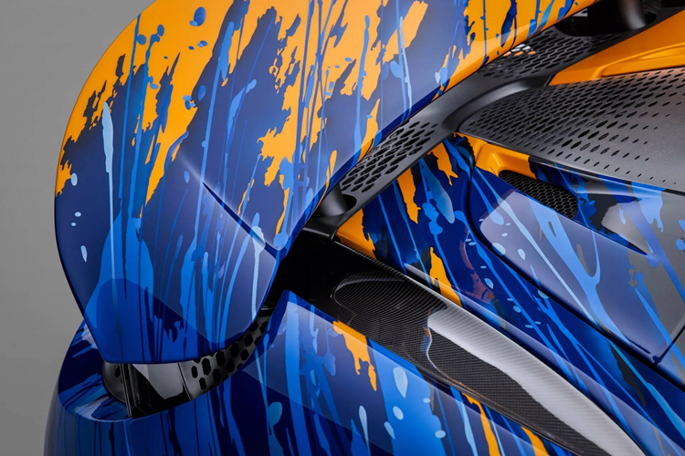 Michael Leiters, giám đốc điều hành của McLaren Automotive cho biết: “Khi chúng tôi kỷ niệm 60 năm ngày thành lập McLaren, tất nhiên chúng tôi phản ánh về di sản của mình trong việc vượt qua các ranh giới, cả trong lĩnh vực đua xe thể thao và gần đây là sự xuất sắc của siêu xe và siêu xe".