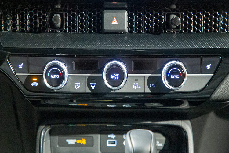 Nằm bên dưới nắp ca-pô của mẫu SUV cỡ C này là 2 tùy chọn động cơ. Đầu tiên là máy xăng 4 xi-lanh, tăng áp, dung tích 1.5L, sản sinh công suất tối đa 190 mã lực và mô-men xoắn cực đại 240 Nm. Động cơ đi kèm với hộp số biến thiên vô cấp CVT và hệ dẫn độngThứ hai là hệ truyền động hybrid có tên e:HEV, bao gồm máy xăng Atkinson Cycle 4 xi-lanh, dung tích 2.0L, 2 mô-tơ điện, hộp số e-CVT và cụm pin lithium-ion.