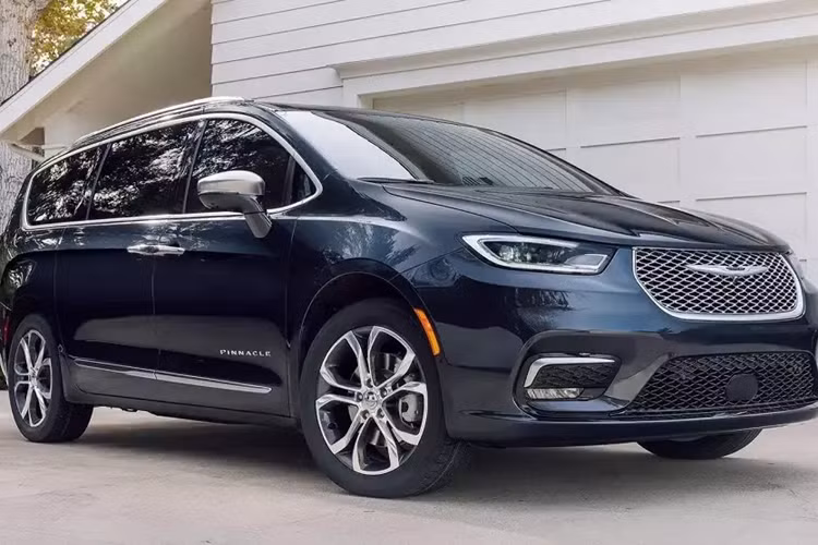 1. Chrysler Pacifica Hybrid Điểm số đáng tin cậy do Consumer Reports đánh giá: 14 điểm Minivan là dòng xe khá được chuộng tại Mỹ. Xe minivan dùng hệ truyền động hybrid tiết kiệm nhiên liệu nghe có vẻ là một lựa chọn càng lý tưởng hơn cả.