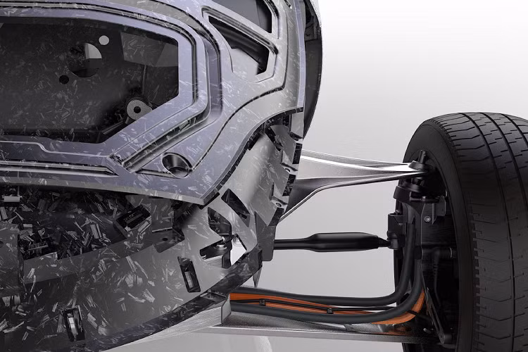 Aptera chỉ công bố một vài thông số kỹ thuật cơ bản cho chiếc xe. Cả 3 bánh của xe đều được gắn mô-tơ điện, khiến nó đủ tiêu chuẩn được xếp loại là xe dẫn động AWD, nhưng hãng không tiết lộ mức công suất. Thay vào đó, Aptera cho biết xe có thể đạt vận tốc 100 km/h trong vòng 4 giây, trước khi chạm đến ngưỡng vận tốc tối đa là 162 km/h.