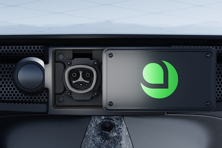 Đại diện công ty cho biết, trong thời gian qua họ đã nhận được hơn 40.000 đơn đặt hàng cho sản phẩm của mình, nên sẽ trích ra một phần nhỏ trong số đó để tạo nên Aptera EV bản Launch Edition như một cách tri ân những khách hàng đầu tiên, những người đã đặt mua xe từ rất sớm và đương nhiên sẽ được nhận xe sớm nhất.