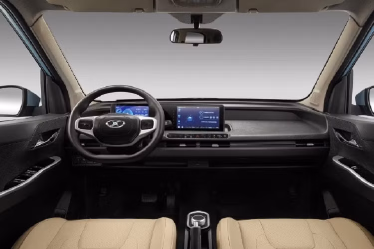 Weiao Boma sở hữu bộ mâm đúc đa chấu, có đường kính 14 inch hoặc 15 inch, tùy phiên bản. Ở mẫu xe điện giá rẻ này, xe không được trang bị cửa trượt chỉnh điện mà thay vào đó là cửa mở thông thường.