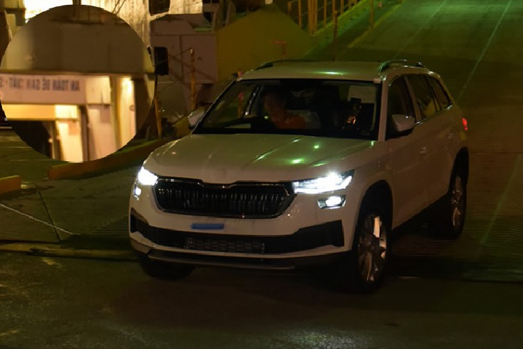 Dự kiến xe sẽ ra mắt vào khoảng tháng 9 tới đây, xe được nhập khẩu nguyên chiếc từ Cộng hòa Séc. Trước đó, một số mẫu xe của thương hiệu này cũng từng bị bắt gặp tại trung tâm kiểm định khí thải xe mới ở Hà Nội. Nhiều khả năng, ngoài Skoda Kodiaq về Việt Nam, một mẫu SUV khác của thương hiệu này là Skoda Karoq cũng sẽ ra mắt cùng thời điểm, bởi cả hai lần lượt nằm ở phân khúc D và C, nhóm xe đang đặc biệt "hot" tại Việt Nam.