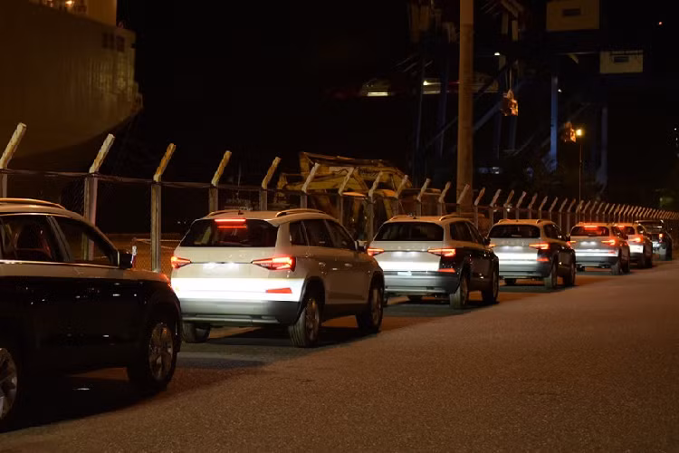 Ra mắt tại Việt Nam, Skoda Kodiaq có thể sẽ sử dụng động cơ xăng TSI 4 xi-lanh, dung tích 2.0 lít cho công suất tối đa 188 mã lực và mô-men xoắn cực đại 320 Nm, kết hợp cùng hộp số tự động ly hợp kép 7 cấp và hệ dẫn động 4 bánh. Động cơ này từng được trang bị trên các phiên bản Skoda Kodiaq tại thị trường Ấn Độ. Kodiaq là một trong những mẫu xe bán chạy nhất của Skoda trên toàn cầu.