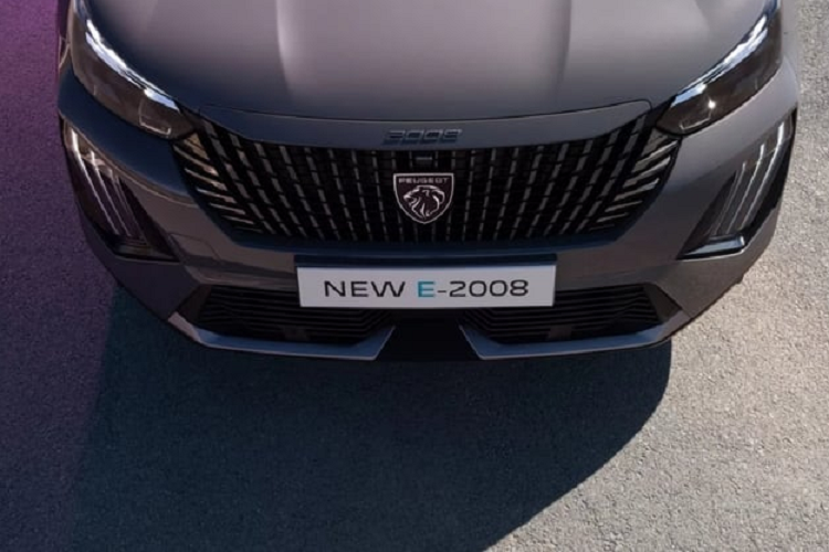 Trên các phiên bản động cơ đốt trong, Peugeot sẽ nâng cấp công nghệ Mild-hybrid 48V cho động cơ 1.2L, có thể hoạt động thuần điện trong 50% quá trình, giúp cắt giảm 15% mức tiêu thụ nhiên liệu.