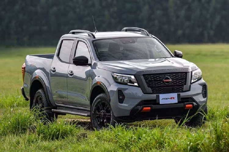 Mới đây, Nissan Trịnh Châu đã chính thức công bố ra mắt Ruiqi 6 2023 với giá rất hấp dẫn chỉ từ 91.800 nhân dân tệ đến 156.800 nhân dân tệ (tương đương 313 triệu đồng cho đến 535 triệu đồng). Mức giá xe Ruiqi 6 2023 phụ thuộc khách hàng Trung Quốc sẽ chọn lựa bản nào.