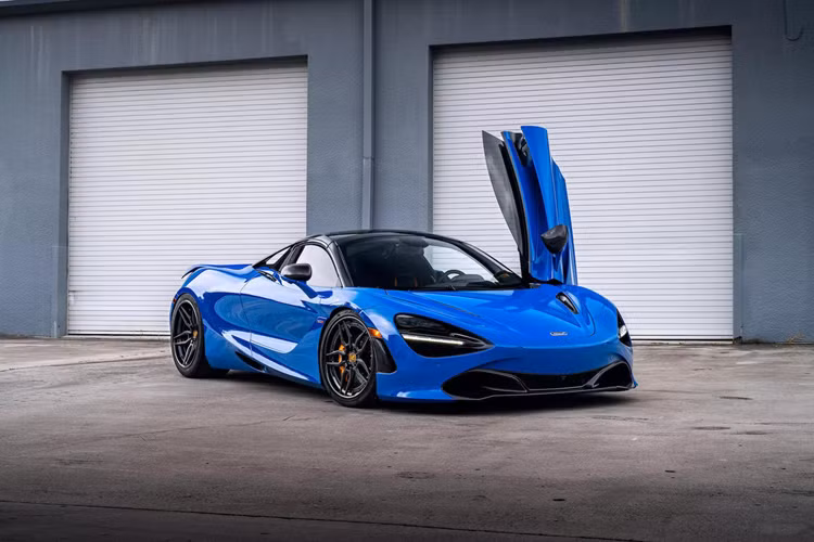 Chính vì thế, nhiều chủ nhân của những chiếc McLaren 720S rất hào hứng trong việc chỉnh sửa thêm để “xế yêu” của mình trở nên ấn tượng hơn. Từ bộ tăng áp được nâng cấp cho đến động cơ được chế tạo hoàn chỉnh, các xưởng độ đã phát triển nhiều loại gói nâng cấp dành cho mẫu siêu xe có động cơ đặt giữa này.