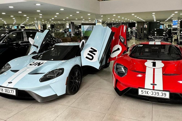 Trong năm 2022, tên tuổi của vị chủ tịch hãng cà phê Trung Nguyên Đặng Lê Nguyên Vũ nổi lên trong các diễn đàn về xe với tư cách là tay chơi chịu chi nhất nhì Việt Nam khi đã đem về garage hàng chục chiếc xe sang, siêu xe trị giá vài chục tỷ đồng. Trong số đó, Ford GT của ông Đặng Lê Nguyên Vũ nổi bật là chiếc xe thuộc dạng hiếm nhất.