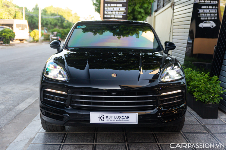 Mẫu xe sang Porsche Cayenne 2020 được phát triển dựa trên nền tảng khung gầm MLB giống với những mẫu SUV khác cùng công ty mẹ Volkswagen như Lamborghini Urus, Audi Q8, Bentley Bentayga,…
