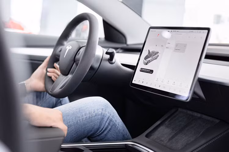 Tesla bat ngo thong bao ngung ban Model S va Model X tay lai nghich-Hinh-3