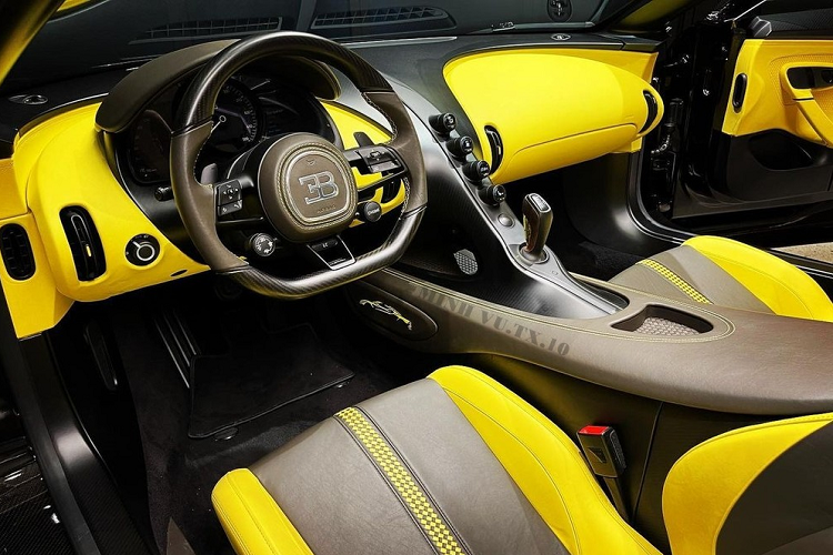 Và đến hôm nay, siêu phẩm Bugatti Mistral Roadster đã về đến Đông Nam Á, địa điểm mà xe dừng chân chính là đại lý của Bugatti ở Singapore, nơi đã bán rất nhiều xe Chiron cũng như siêu phẩm Divo cho khách hàng ở Singapore, Malaysia và Campuchia.