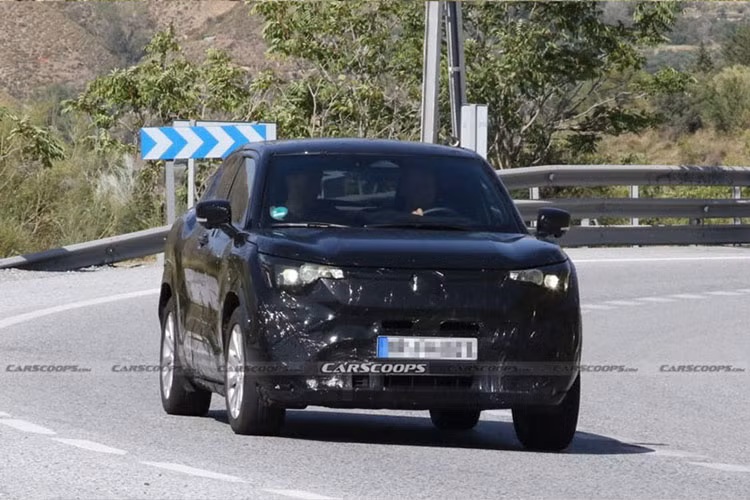 Suzuki eVX duoi 400 trieu dong, chay 500km/lan sac 