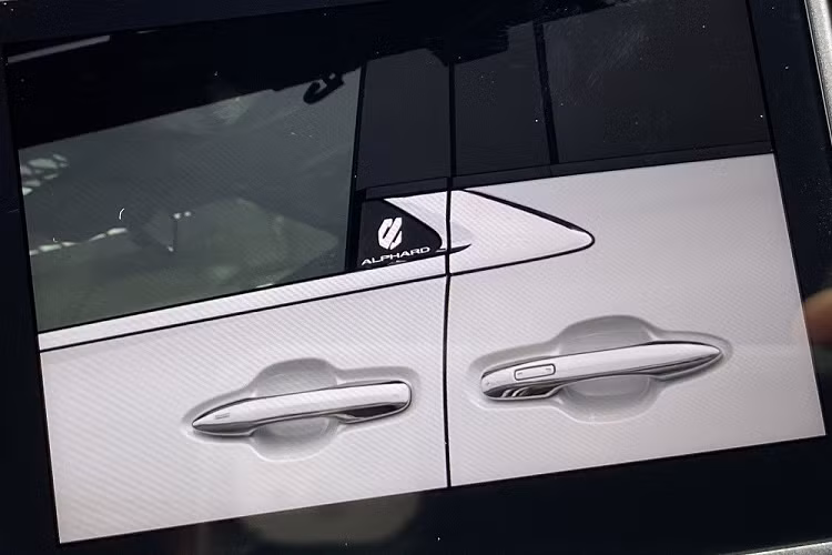 Theo tin đồn, mẫu MPV hạng sang cỡ lớn này sẽ sở hữu chiều dài 4.995 mm, chiều rộng 1.850 mm và chiều cao 1.935 mm. So với thế hệ cũ, xe dài hơn 50 mm và thấp hơn 15 mm trong khi chiều rộng giữ nguyên.