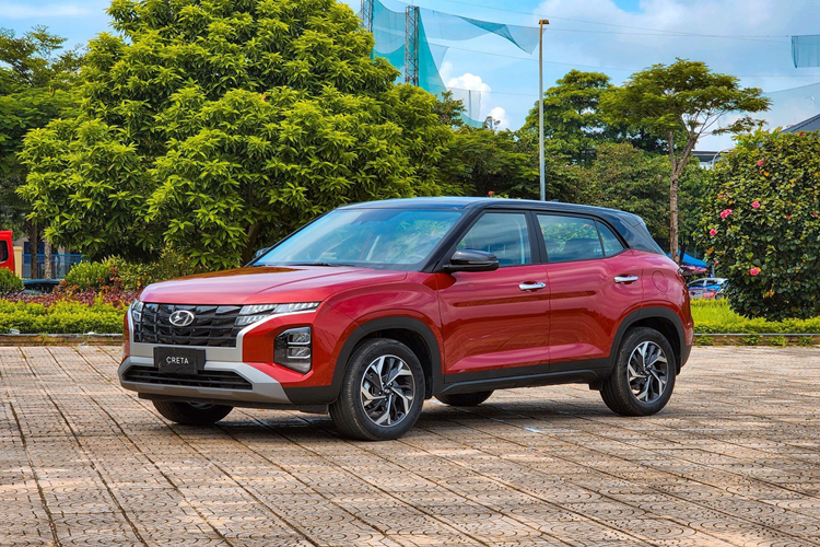 Trong tháng 11/2023, Hyundai Creta đạt doanh số 1.218 xe, giảm nhẹ so với tháng trước nhưng vẫn bán chạy nhất phân khúc SUV/CUV cỡ B và xếp thứ 6 về doanh số toàn thị trường. Cộng dồn trong 11 tháng đầu năm nay, mẫu SUV này đã đạt doanh số 8.766 xe.