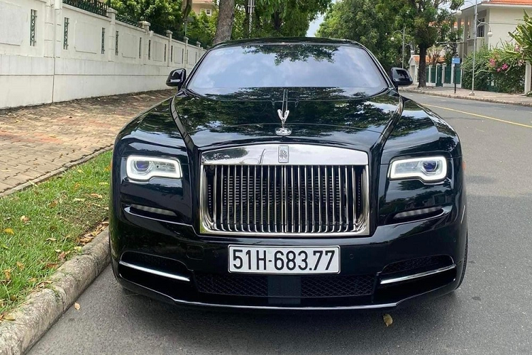 Mới đây, thông tin về việc doanh nhân Nguyễn Quốc Cường, hay còn gọi Cường Đô la bán xe Rolls-Royce Wraith Series II đã nhận được sự quan tâm không nhỏ của giới mê xe trong nước. Đây là lần đầu tiên trong năm 2023, tay chơi này thanh lý xe.