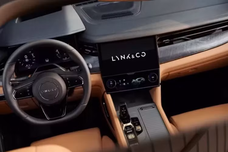 Là sản phẩm cỡ lớn nhất và đắt nhất của thương hiệu Lynk &amp; Co ở Việt Nam, 09 được phát triển dựa trên nền tảng SPA. Xe sở hữu kích thước dài x rộng x cao lần lượt là 5.042 x 1.977 x 1.780 mm và chiều dài cơ sở 2.984 mm. 09 sở hữu thiết kế ngoại thất đặc trưng của thương hiệu Lynk &amp; Co.