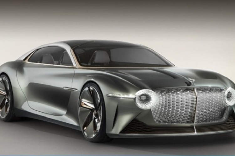 Kể từ lần đầu ra đời vào năm 2003 tại nhà máy Crewe của Bentley, đến nay đã có hơn 100.000 khối động cơ W12 6.0 lít được sản xuất. So với thiết kế ban đầu của Volkswagen, phiên bản W12 trên các xe Bentley được trang bị thêm bộ turbo tăng áp kép, mang đến hiệu năng phù hợp với nhu cầu cao về tốc độ và khả năng vận hành của hãng xe siêu sang Anh Quốc.