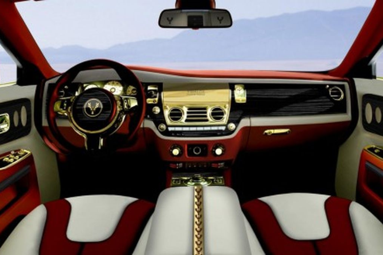 Gói độ này gồm nhiều chi tiết mạ vàng 24k như nắp ca-pô, lưới tản nhiệt, pa-vô-lê, cản sau, cản trước và khung cửa kính bên. Nội thất xe cũng được thiết kế với nhiều chi tiết mạ vàng ở vô-lăng, táp-lô. Ngoài ra, khách hàng có thể tùy chọn chất liệu da hay vải Alcantara cao cấp cùng ốp gỗ tếch hoặc gỗ sồi màu xám.